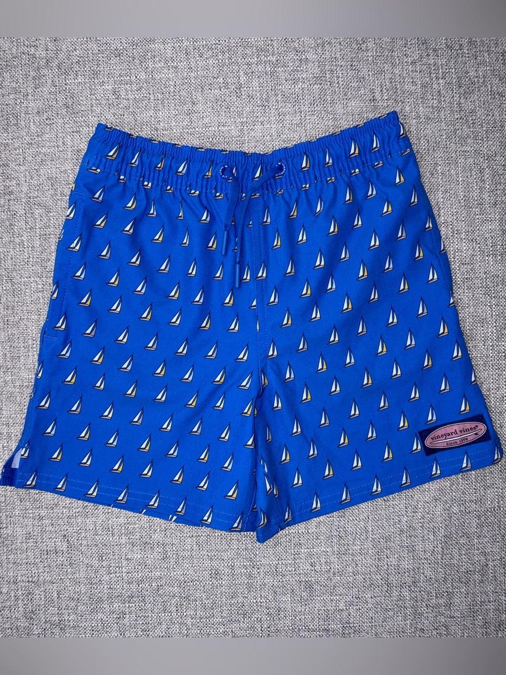 Vineyard Vines size 7 Royal Blue Sailboat Print Kids Swim Trunks EUC